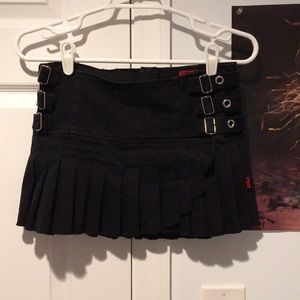 Tripp NYC black straps mini skirt pleats